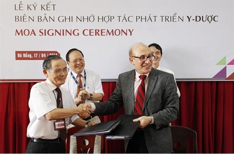 Đào tạo ngành Bác sĩ Đa khoa và Bác sĩ Răng-Hàm-Mặt tại ĐH Duy Tân - Ảnh 1. Đào tạo ngành Bác sĩ Đa khoa và Bác sĩ Răng-Hàm-Mặt tại ĐH Duy Tân - Ảnh 1.