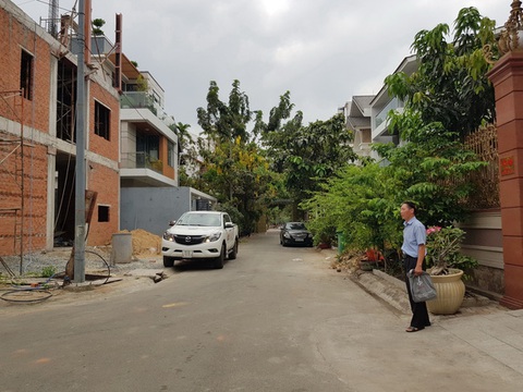 Sếp Công ty kinh doanh nhà Tân Hồng Uy bị bắt vì lừa đảo thế nào? - Ảnh 2. Sếp Công ty kinh doanh nhà Tân Hồng Uy bị bắt vì lừa đảo thế nào? - Ảnh 2.