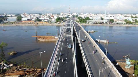 Một nửa tin vui cho đường về miền Tây - Ảnh 1. Một nửa tin vui cho đường về miền Tây - Ảnh 1.