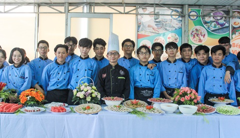 Tuyển sinh lớp 10: 9 lợi ích khi học tại Trung Cấp Việt Giao - Ảnh 1. Tuyển sinh lớp 10: 9 lợi ích khi học tại Trung Cấp Việt Giao - Ảnh 1.