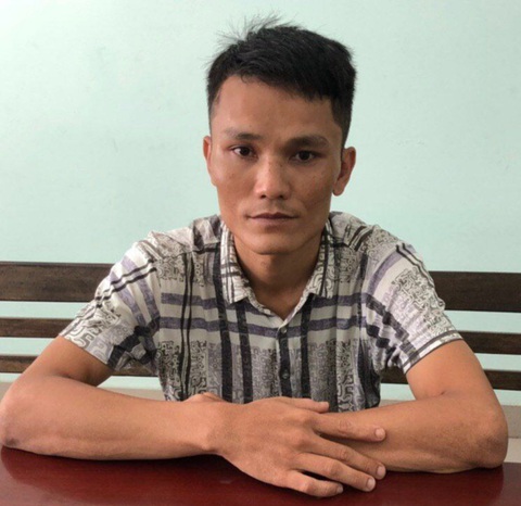 Gặp xe nào đốt xe đó, thanh niên thiêu trụi 6 xe hơi đậu ven đường Nha Trang trong đêm - Ảnh 2. Gặp xe nào đốt xe đó, thanh niên thiêu trụi 6 xe hơi đậu ven đường Nha Trang trong đêm - Ảnh 2.