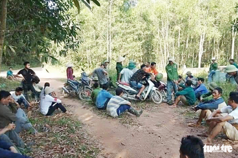Triệu tập nam sinh lớp 11 nghi liên quan vụ bé 5 tuổi chết trong nhà hoang - Ảnh 1. Triệu tập nam sinh lớp 11 nghi liên quan vụ bé 5 tuổi chết trong nhà hoang - Ảnh 1.