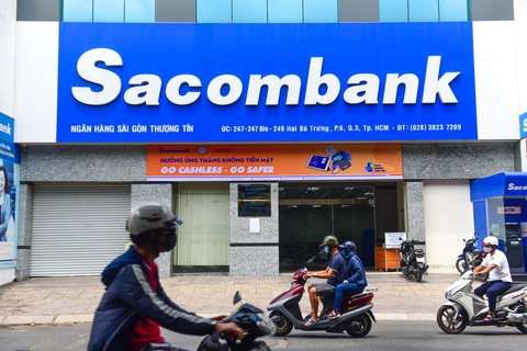 Sôi động Ngày không tiền mặt trên các billboard và băngrôn - Ảnh 6. Sôi động Ngày không tiền mặt trên các billboard và băngrôn - Ảnh 6.