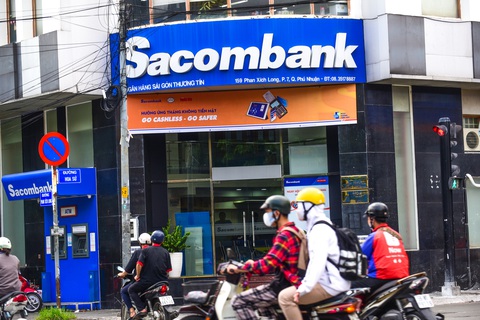 Sôi động Ngày không tiền mặt trên các billboard và băngrôn - Ảnh 8. Sôi động Ngày không tiền mặt trên các billboard và băngrôn - Ảnh 8.