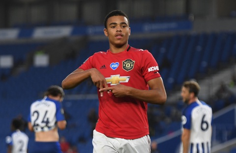 Đè bẹp Brighton, Man Utd áp sát tốp 4 - Ảnh 1. Đè bẹp Brighton, Man Utd áp sát tốp 4 - Ảnh 1.