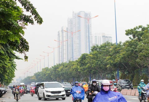 TP.HCM mưa sáng sớm, hôm nay ba miền mưa dông - Ảnh 3. TP.HCM mưa sáng sớm, hôm nay ba miền mưa dông - Ảnh 3.