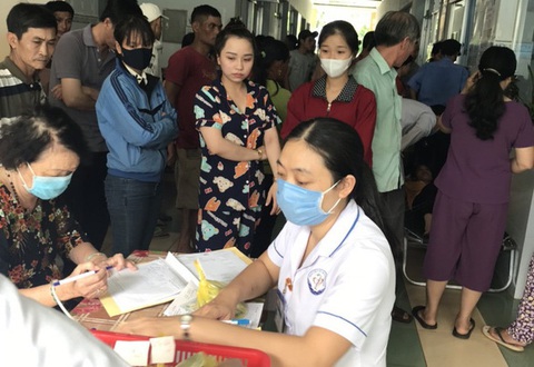 Hơn 200 người ngộ độc khi ăn cưới: Món miến xào hải sản nhiễm khuẩn E.Coli - Ảnh 1. Hơn 200 người ngộ độc khi ăn cưới: Món miến xào hải sản nhiễm khuẩn E.Coli - Ảnh 1.