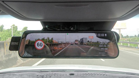 Khắc phục điểm mù gương chiếu hậu với camera hành trình VietMap G39 - Ảnh 3. Khắc phục điểm mù gương chiếu hậu với camera hành trình VietMap G39 - Ảnh 3.