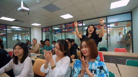 19h tối nay phát sóng Khám phá trường học tại Trường ĐH Kinh tế - Tài chính - Ảnh 3. 19h tối nay phát sóng Khám phá trường học tại Trường ĐH Kinh tế - Tài chính - Ảnh 3.