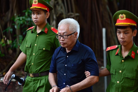 Vụ Ngân hàng Đông Á: Bất ngờ quay lại xét hỏi vì xuất hiện chứng cứ mới - Ảnh 1. Vụ Ngân hàng Đông Á: Bất ngờ quay lại xét hỏi vì xuất hiện chứng cứ mới - Ảnh 1.