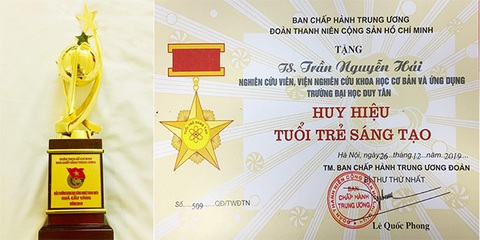 Nhà khoa học của Đại học Duy Tân nhận Giải thưởng Quả Cầu Vàng 2019 - Ảnh 2. Nhà khoa học của Đại học Duy Tân nhận Giải thưởng Quả Cầu Vàng 2019 - Ảnh 2.