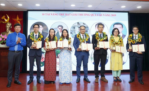 Nhà khoa học của Đại học Duy Tân nhận Giải thưởng Quả Cầu Vàng 2019 - Ảnh 1. Nhà khoa học của Đại học Duy Tân nhận Giải thưởng Quả Cầu Vàng 2019 - Ảnh 1.
