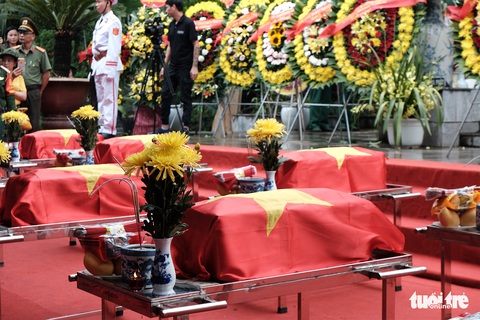 Đưa liệt sĩ từ núi đá, hang sâu về an nghỉ tại nghĩa trang Vị Xuyên - Ảnh 2. Đưa liệt sĩ từ núi đá, hang sâu về an nghỉ tại nghĩa trang Vị Xuyên - Ảnh 2.