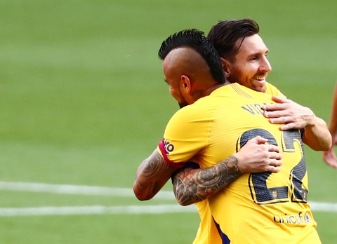 Thắng chật vật Valladolid, Barca tiếp tục bám đuổi Real Madrid - Ảnh 1. Thắng chật vật Valladolid, Barca tiếp tục bám đuổi Real Madrid - Ảnh 1.