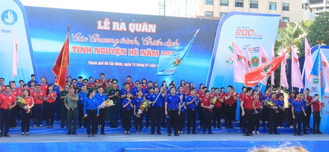 36 ngày hè tình nguyện TP.HCM đã bắt đầu - Ảnh 6. 36 ngày hè tình nguyện TP.HCM đã bắt đầu - Ảnh 6.