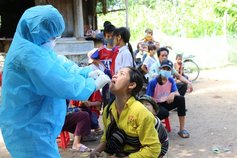 Bùng phát ổ dịch bạch hầu vì người dân ngại... tiêm chủng - Ảnh 1. Bùng phát ổ dịch bạch hầu vì người dân ngại... tiêm chủng - Ảnh 1.