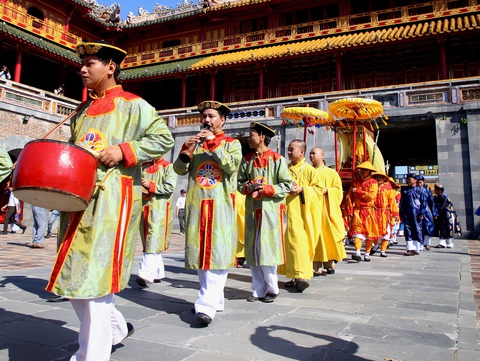 Khánh thành đền thờ vua Hàm Nghi cùng tướng sĩ Cần Vương: Ngôi đền của lòng yêu nước - Ảnh 3. Khánh thành đền thờ vua Hàm Nghi cùng tướng sĩ Cần Vương: Ngôi đền của lòng yêu nước - Ảnh 3.