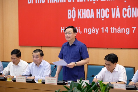 Chủ tịch Hà Nội Nguyễn Đức Chung: ‘Làm rõ ứng dụng KH-CN trong phát triển - Ảnh 3. Chủ tịch Hà Nội Nguyễn Đức Chung: ‘Làm rõ ứng dụng KH-CN trong phát triển - Ảnh 3.
