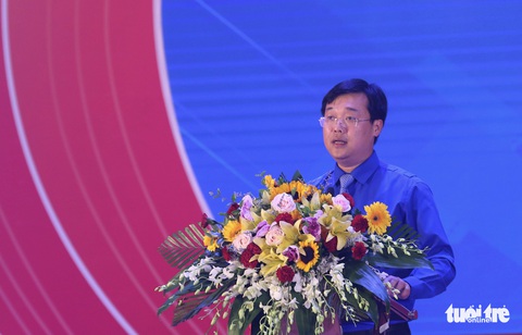 Thủ tướng Nguyễn Xuân Phúc: Nơi gian khổ, khó khăn, có thanh niên xung phong - Ảnh 6. Thủ tướng Nguyễn Xuân Phúc: Nơi gian khổ, khó khăn, có thanh niên xung phong - Ảnh 6.