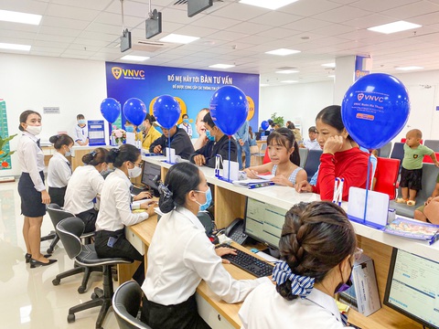 Kịp thời mang vắcxin về vùng dịch Tây Nguyên - Ảnh 2. Kịp thời mang vắcxin về vùng dịch Tây Nguyên - Ảnh 2.