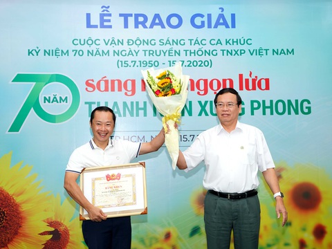 70 năm - sáng mãi ngọn lửa thanh niên xung phong: An Hiếu giành giải nhất - Ảnh 1. 70 năm - sáng mãi ngọn lửa thanh niên xung phong: An Hiếu giành giải nhất - Ảnh 1.