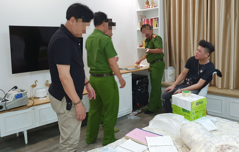 Công an Đà Nẵng triệt phá đường dây cá độ bóng đá qua mạng hơn 32 triệu USD - Ảnh 1. Công an Đà Nẵng triệt phá đường dây cá độ bóng đá qua mạng hơn 32 triệu USD - Ảnh 1.