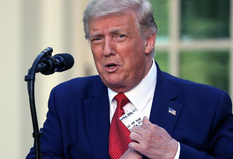Ông Trump chấm dứt đối xử đặc biệt với Hong Kong, trừng phạt Trung Quốc - Ảnh 1. Ông Trump chấm dứt đối xử đặc biệt với Hong Kong, trừng phạt Trung Quốc - Ảnh 1.