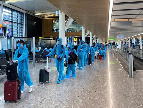 Mạo danh Vietnam Airlines để mời khách mua vé máy bay về nước tránh dịch - Ảnh 1. Mạo danh Vietnam Airlines để mời khách mua vé máy bay về nước tránh dịch - Ảnh 1.
