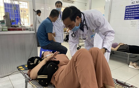 Công ty thuốc trừ sâu tổ chức tiệc, cả trăm người trúng thực - Ảnh 4. Công ty thuốc trừ sâu tổ chức tiệc, cả trăm người trúng thực - Ảnh 4.