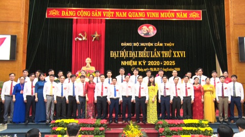 Không để lọt vào cấp ủy người không xứng đáng, không bỏ sót cán bộ có đức, có tài - Ảnh 1. Không để lọt vào cấp ủy người không xứng đáng, không bỏ sót cán bộ có đức, có tài - Ảnh 1.