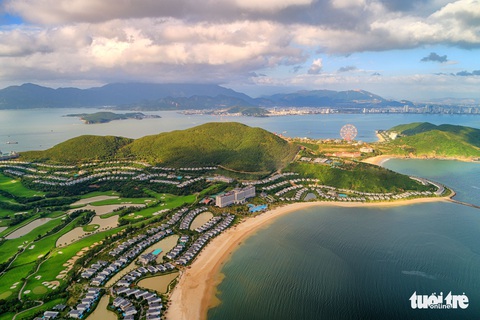 Chơi xả hơi trọn mùa hè ở Nha Trang, một trong những vịnh đẹp nhất thế giới - Ảnh 7. Chơi xả hơi trọn mùa hè ở Nha Trang, một trong những vịnh đẹp nhất thế giới - Ảnh 7.