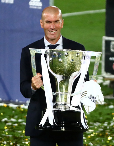 Real Madrid mở hội ăn mừng chức vô địch của mùa giải kéo dài 11 tháng - Ảnh 13. Real Madrid mở hội ăn mừng chức vô địch của mùa giải kéo dài 11 tháng - Ảnh 13.