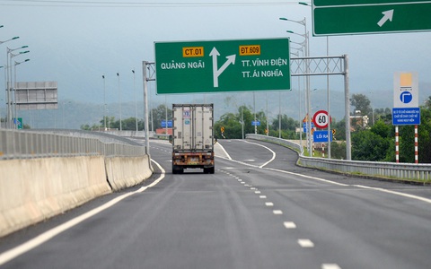 Chậm giải ngân vốn đầu tư công: Phải sờ gáy người đứng đầu - Ảnh 2. Chậm giải ngân vốn đầu tư công: Phải sờ gáy người đứng đầu - Ảnh 2.