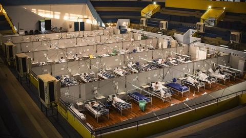 Brazil vượt mốc 2 triệu ca COVID-19, không đủ quan tài chôn người chết - Ảnh 4. Brazil vượt mốc 2 triệu ca COVID-19, không đủ quan tài chôn người chết - Ảnh 4.