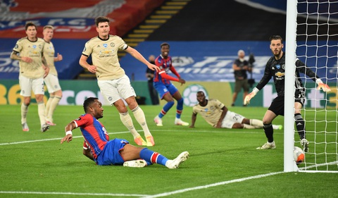Được VAR cứu, Man Utd tiếp tục nuôi hy vọng vào top 4 - Ảnh 4. Được VAR cứu, Man Utd tiếp tục nuôi hy vọng vào top 4 - Ảnh 4.