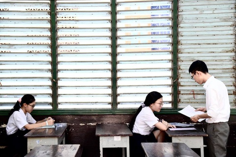 Thi lớp 10 chuyên - Ảnh 4. Thi lớp 10 chuyên - Ảnh 4.