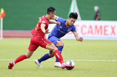 Thanh Hóa đánh bại Bình Dương nhờ cú nã đại bác của Samson - Ảnh 1. Thanh Hóa đánh bại Bình Dương nhờ cú nã đại bác của Samson - Ảnh 1.