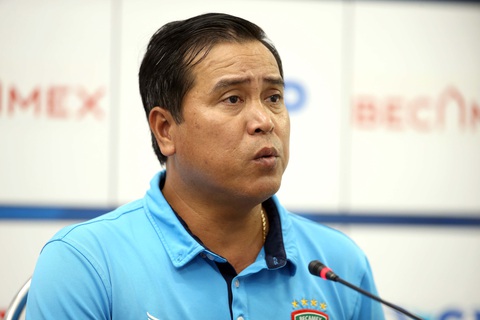 HLV Bình Dương: Chúng tôi tự thua chứ không phải Thanh Hóa hay hơn - Ảnh 1. HLV Bình Dương: Chúng tôi tự thua chứ không phải Thanh Hóa hay hơn - Ảnh 1.