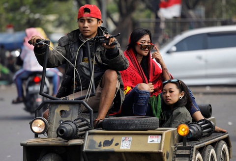 Những chiếc xe Vespa không đụng hàng ở Indonesia - Ảnh 4. Những chiếc xe Vespa không đụng hàng ở Indonesia - Ảnh 4.