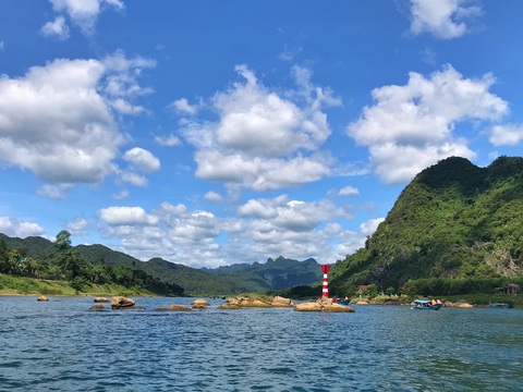 Đến Quảng Bình tắm mát suối Chày, Nước Moọc - Ảnh 6. Đến Quảng Bình tắm mát suối Chày, Nước Moọc - Ảnh 6.