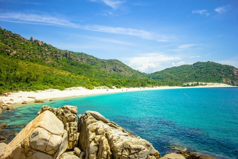 Xách balô lên để thấy biển Ninh Thuận - Khánh Hòa mình đẹp lắm - Ảnh 1. Xách balô lên để thấy biển Ninh Thuận - Khánh Hòa mình đẹp lắm - Ảnh 1.