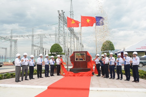 Điểm nóng năng lượng tái tạo Ninh Thuận được giải tỏa, thêm nguồn điện cho miền Nam - Ảnh 1. Điểm nóng năng lượng tái tạo Ninh Thuận được giải tỏa, thêm nguồn điện cho miền Nam - Ảnh 1.