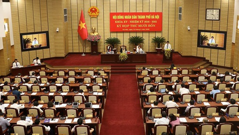 95% đại biểu HĐND Hà Nội chọn chất vấn bằng văn bản, chỉ 3 đại biểu muốn chất vấn trực tiếp - Ảnh 1. 95% đại biểu HĐND Hà Nội chọn chất vấn bằng văn bản, chỉ 3 đại biểu muốn chất vấn trực tiếp - Ảnh 1.