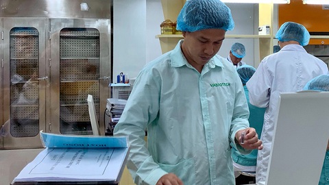 Nóng cuộc đua sản xuất vắcxin COVID-19: Việt Nam đang vượt tiến độ - Ảnh 1. Nóng cuộc đua sản xuất vắcxin COVID-19: Việt Nam đang vượt tiến độ - Ảnh 1.