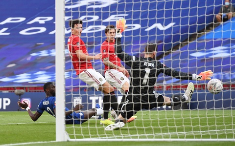 Đè bẹp Man Utd, Chelsea vào chung kết Cúp FA - Ảnh 3. Đè bẹp Man Utd, Chelsea vào chung kết Cúp FA - Ảnh 3.