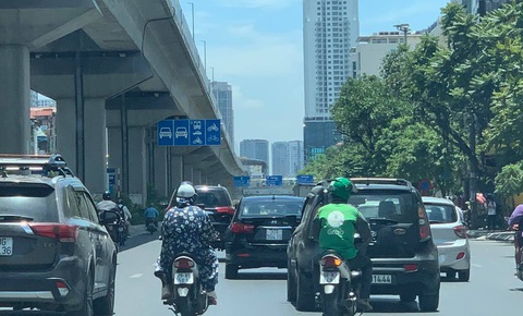 Nhiệt độ trung bình ở Hà Nội tăng cao nhất 50 năm qua - Ảnh 1. Nhiệt độ trung bình ở Hà Nội tăng cao nhất 50 năm qua - Ảnh 1.
