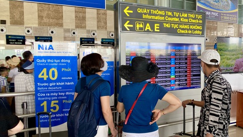 Sân bay Nội Bài hạn chế loa thông báo chuyến bay từ 30-7 - Ảnh 1. Sân bay Nội Bài hạn chế loa thông báo chuyến bay từ 30-7 - Ảnh 1.