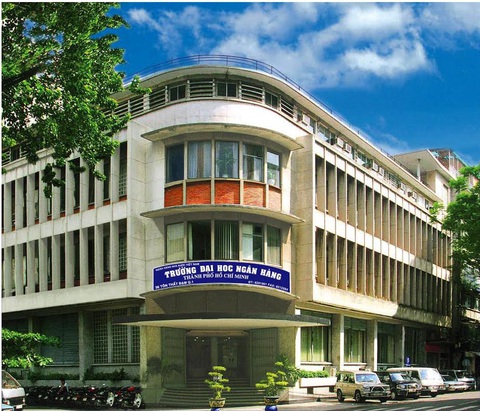 Vượt qua rào cản tiếng Anh bằng một chương trình căn bản và hệ thống - Ảnh 1. Vượt qua rào cản tiếng Anh bằng một chương trình căn bản và hệ thống - Ảnh 1.