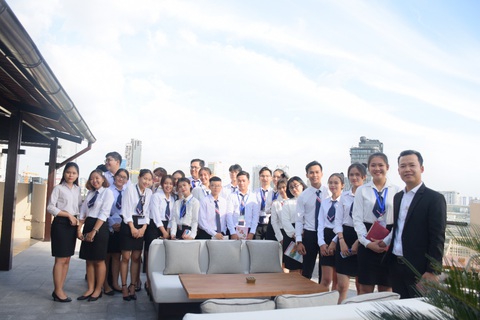 Cao đẳng Việt Mỹ đồng hành cùng sinh viên Cao đẳng 9+ trưởng thành - Ảnh 3. Cao đẳng Việt Mỹ đồng hành cùng sinh viên Cao đẳng 9+ trưởng thành - Ảnh 3.