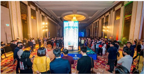 Dạ tiệc ‘Royal Night’ ra mắt dự án The Royal - Ảnh 3. Dạ tiệc ‘Royal Night’ ra mắt dự án The Royal - Ảnh 3.